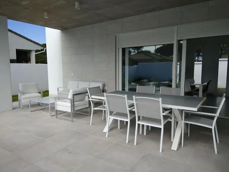 Chalet Arriluce Plaza De Parking Gratis En La Playa Chiclana de la Frontera